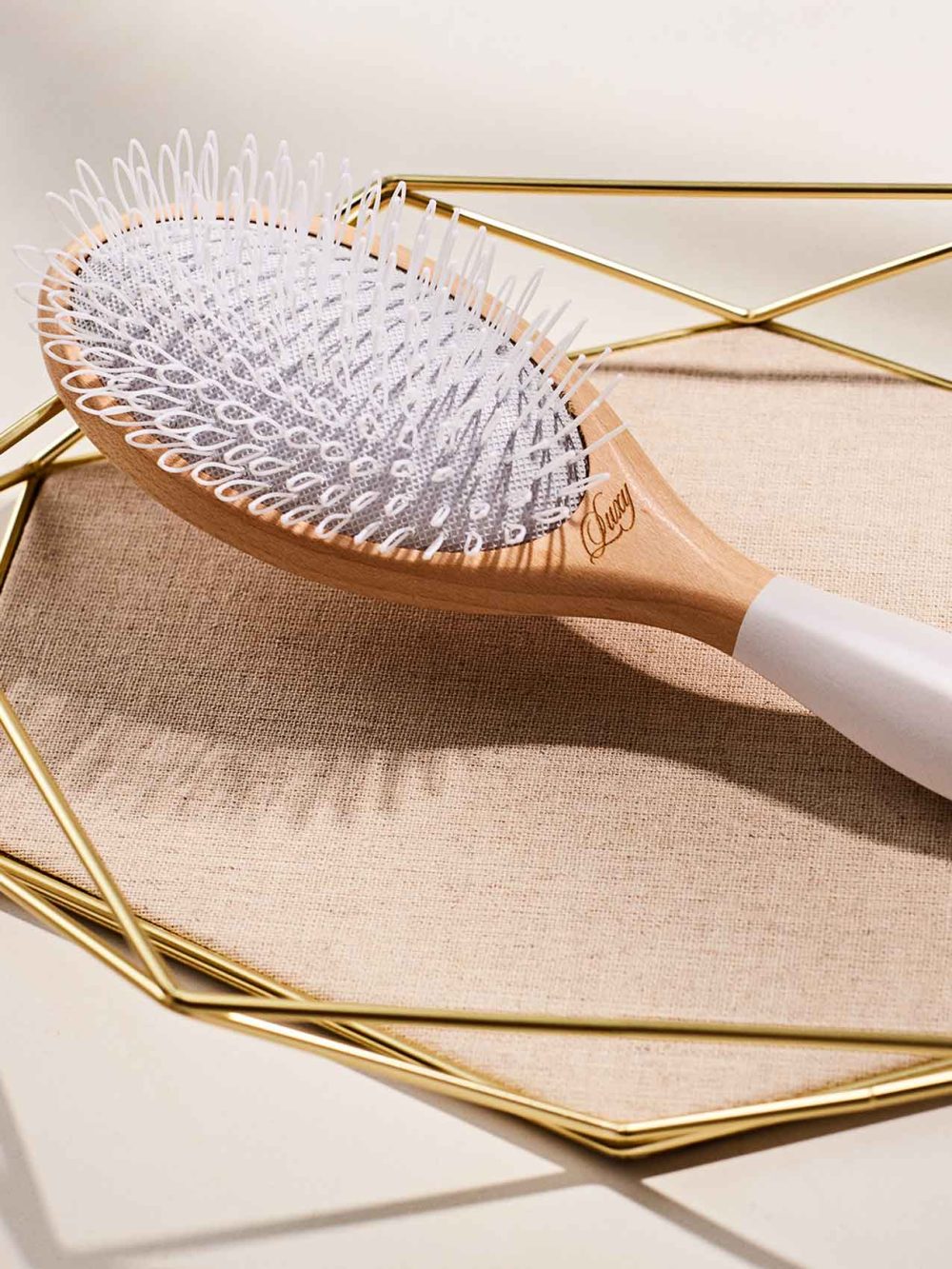 Loop Hair Extensions Brush - Image 3