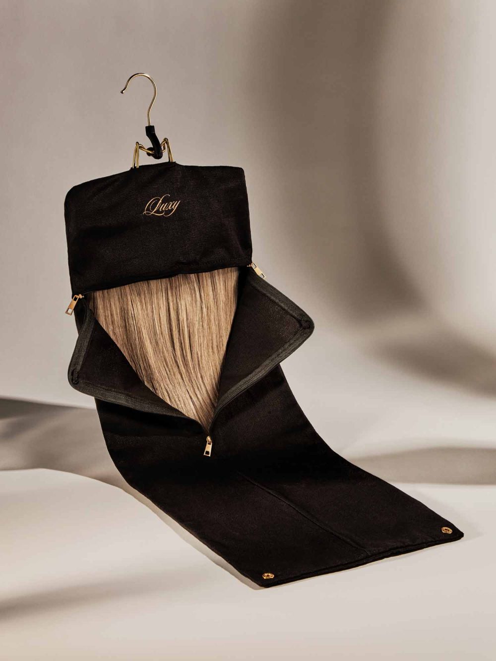 Luxy Hair Extensions Carrier - Image 4