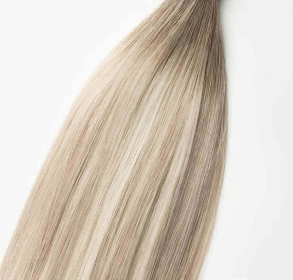 20" Genius Weft2Weave - 60 Grams - Champagne Melt